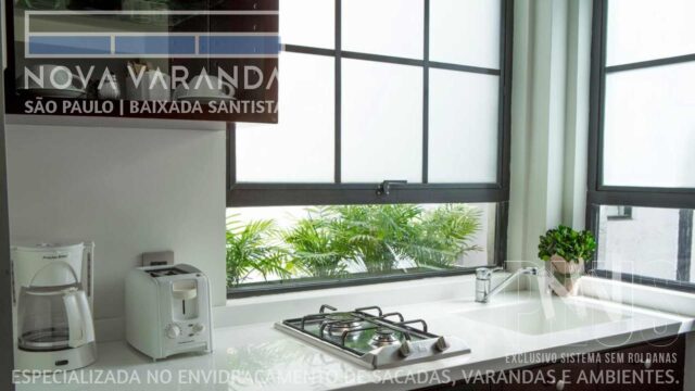 Suporte de Mídia Vertical ✨ FrontLight Moderna e Valorizada Sob Medida ⛱️ Empenas Cegas Campo Grande (Santos) ☎ 0800