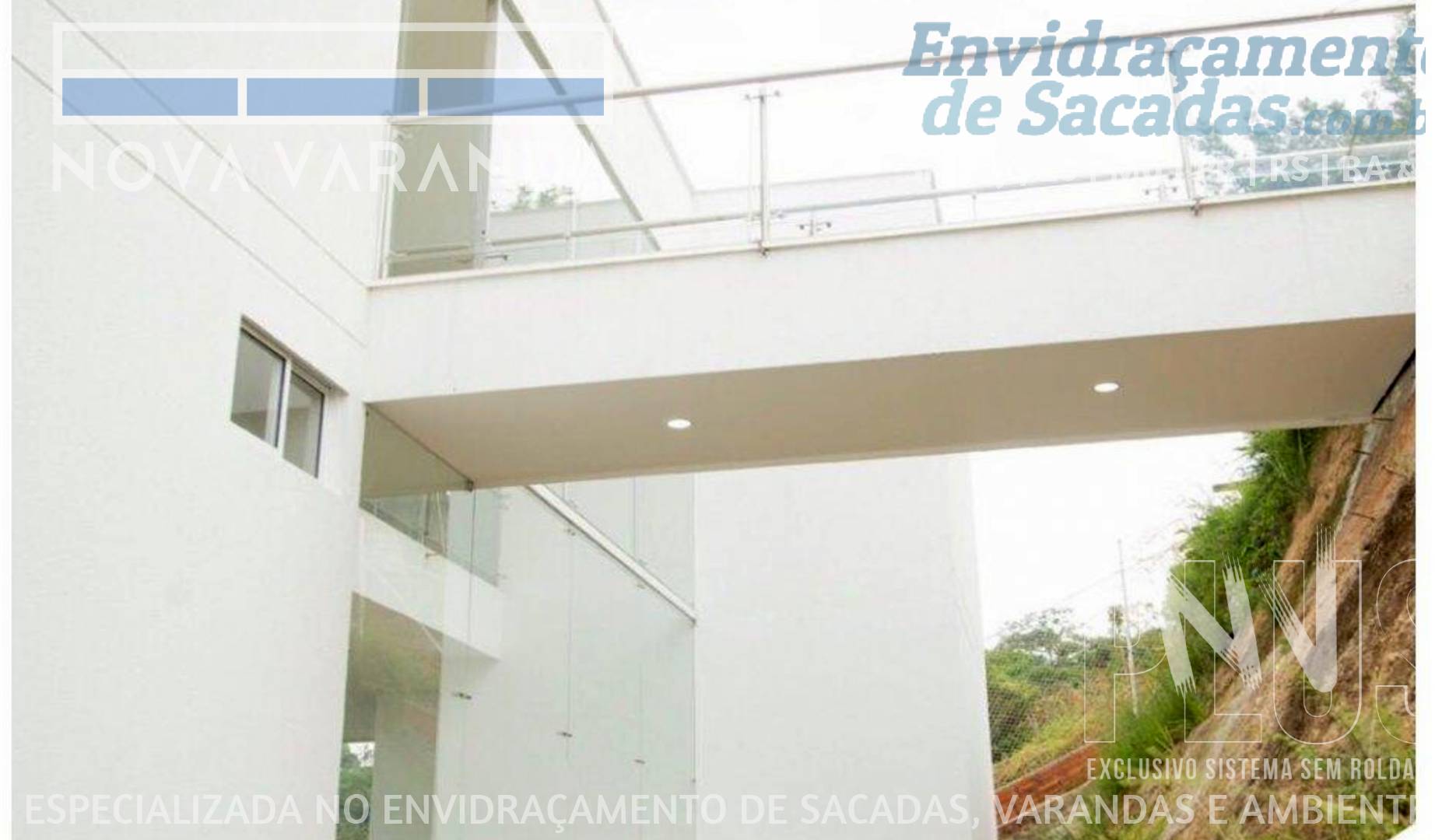 Suporte de Mídia Vertical Guarapari