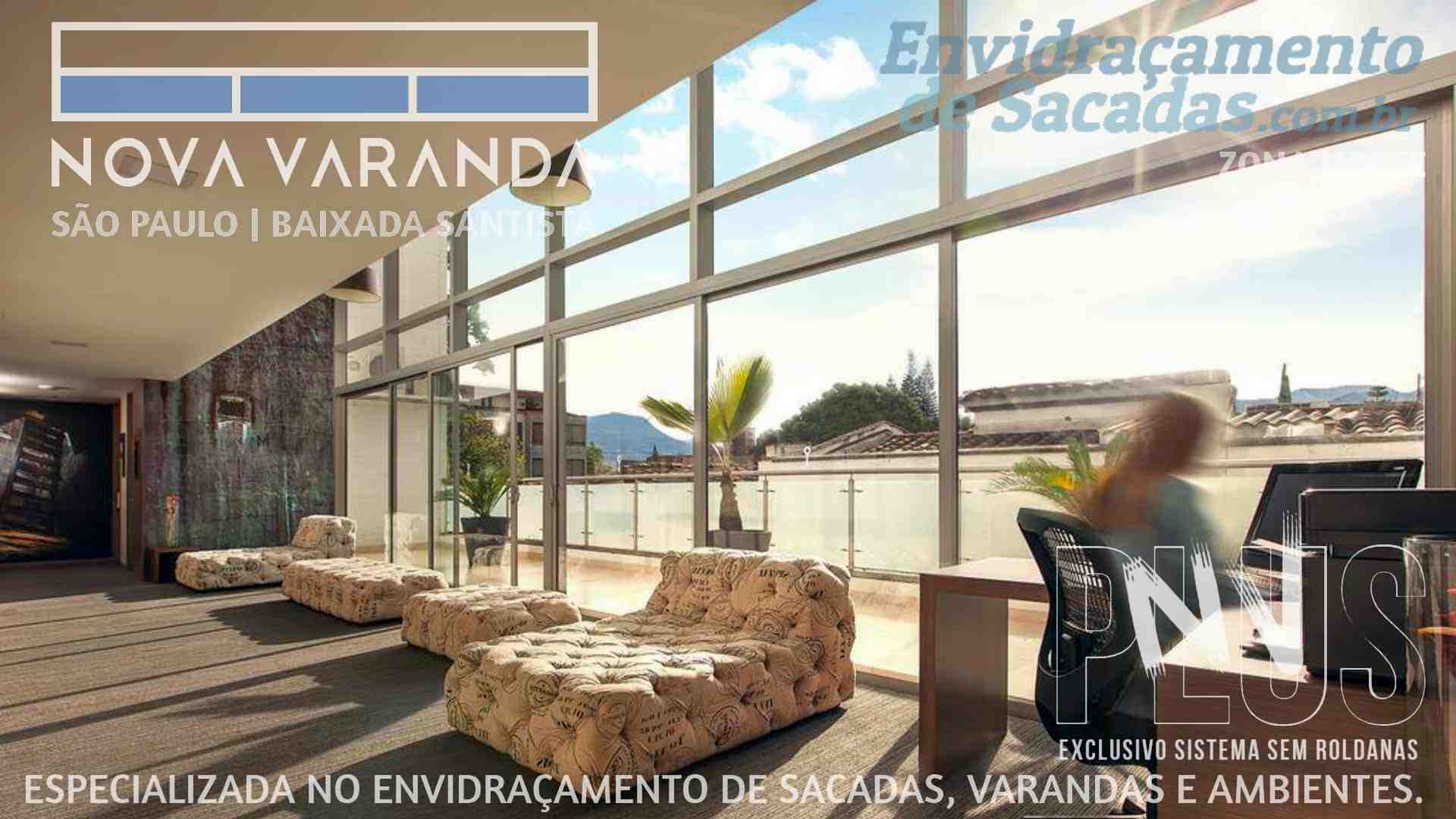 Suporte Vertical de Mídia Casa Verde